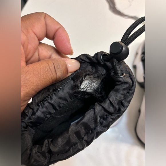 Sorel boots, worn twice, great condition and size 6. Must have boot! - Picture 5 of 6